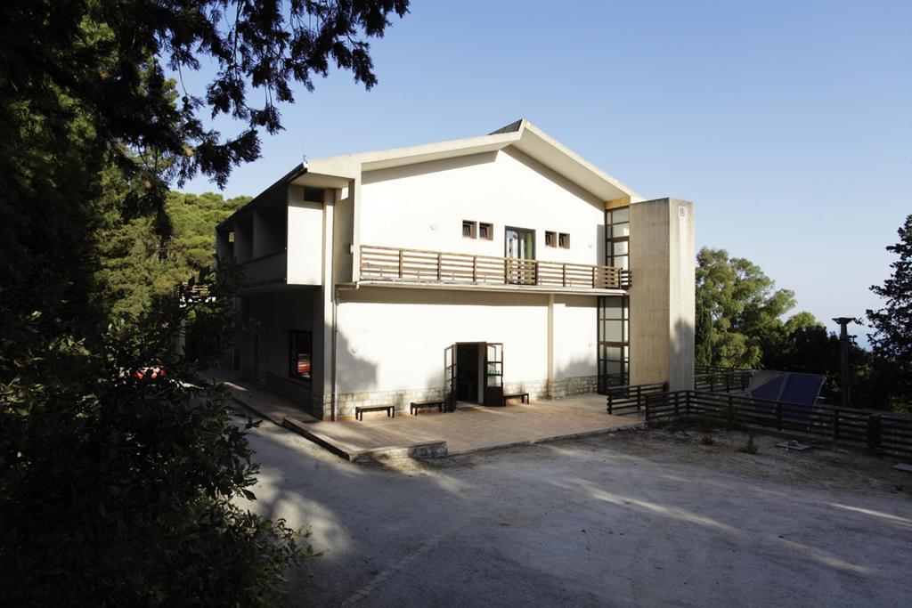 Ostello Cielo D'Alcamo Exterior photo